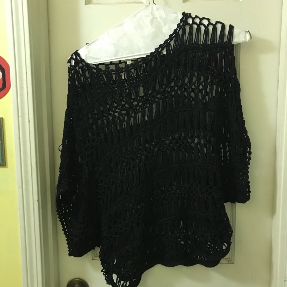 black shawl